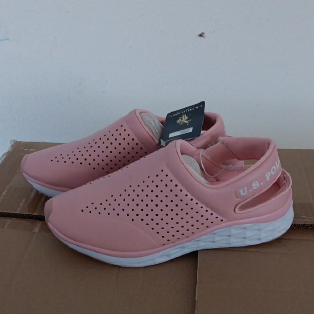 Pink Slip-On Clogs - Picture 3 of 4
